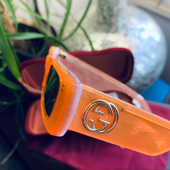 Gucci Accessories - SOLD ⛔️Authentic GUCCI 52m Rect UNISEX Acetate sunglasses